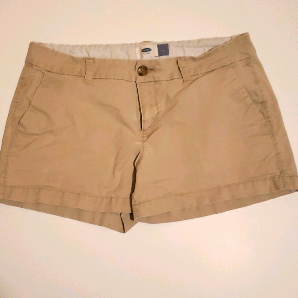 Old Navy khaki shorts